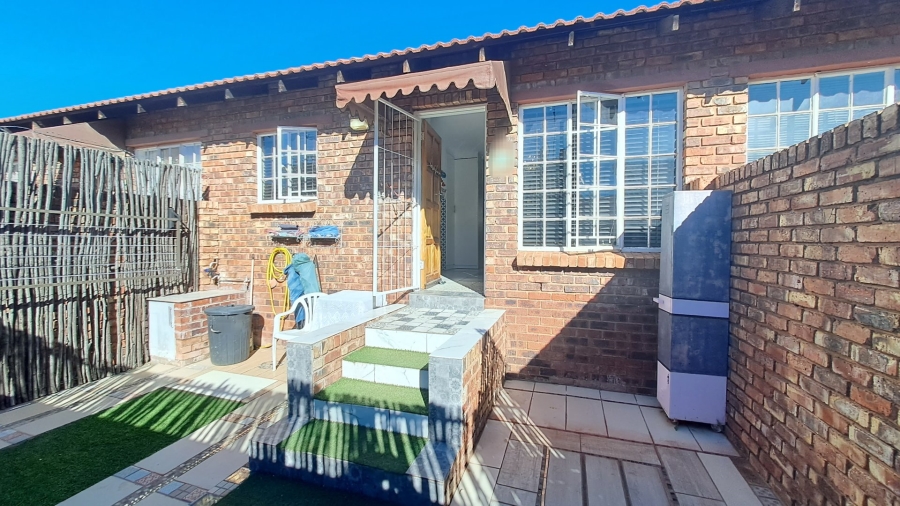 2 Bedroom Property for Sale in Pentagon Park Free State